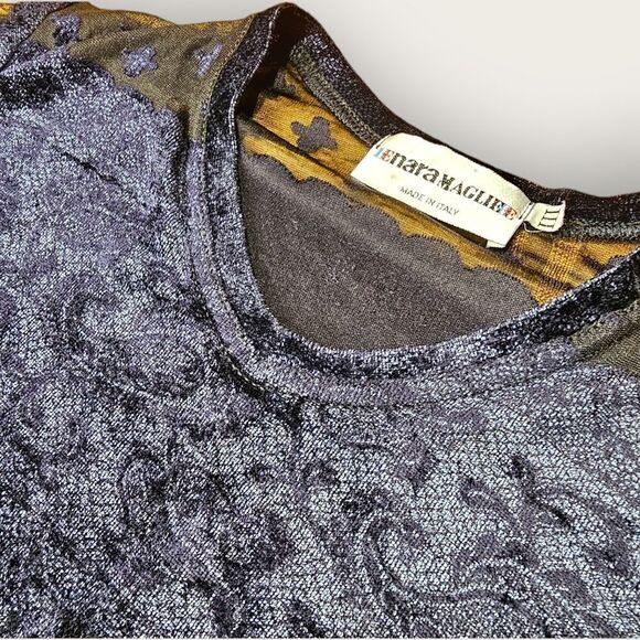 Enara Magile Sheer Panel Blue Paisley Tee - Picture 3 of 10